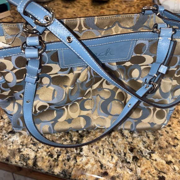 Coach Blue Leather Tote Bag with White Stitching - Picture 5 of 9